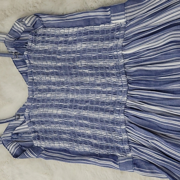 Hollister blue&white striped romper - Picture 6 of 12